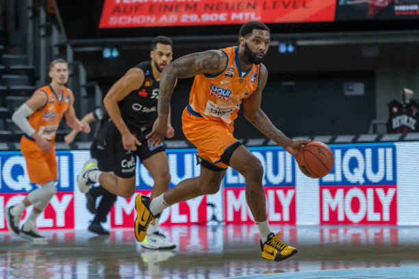 仅在防守体 仅在防守体